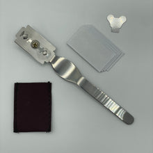 Laden Sie das Bild in den Galerie-Viewer, Teigritzer (Baguettemesser, Bäckermesser) für Rasierklingen aus Edelstahl