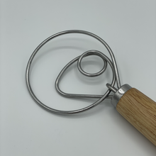 Laden Sie das Bild in den Galerie-Viewer, Teigrührer "groß" mit Edelstahldraht und Holzgriff