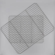 Laden Sie das Bild in den Galerie-Viewer, Auskühlgitter für Brote, Gebäck und Kuchen, Edelstahl, 2er Set - 25.stunden.BROT