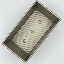 Laden Sie das Bild in den Galerie-Viewer, Toastbrot Kastenform beschichtet mit Deckel - 25.stunden.BROT