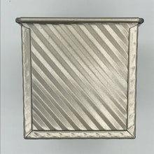 Laden Sie das Bild in den Galerie-Viewer, Toastbrot Kastenform beschichtet mit Deckel - 25.stunden.BROT