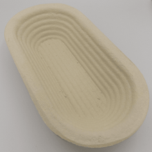 Laden Sie das Bild in den Galerie-Viewer, Gärkorb (Brotform, Simperl) Oval länglich aus Holzschliff, Rillenmuster, 0,75 Kg, 30 x 13 cm - 25.stunden.BROT
